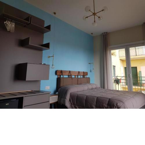 Euforia Napoli - Tre Sedi - Three Locations