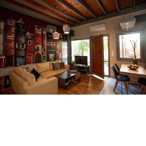 Euzoia luxury maisonette