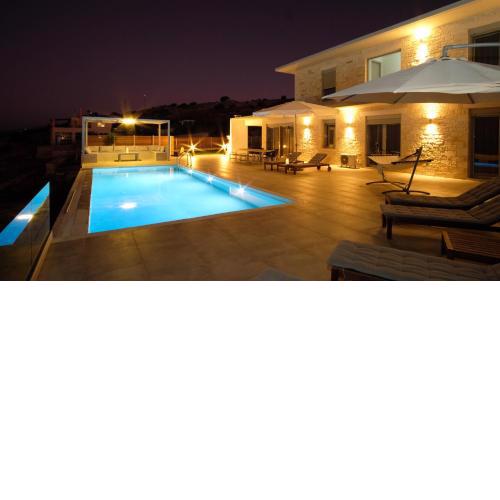 Eva Villas East, with infinity pool & and panoramic sea view