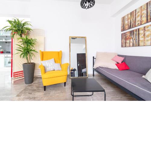 Evangeline City Center Apartment AC/WiFi