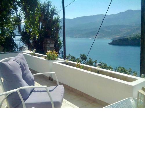 Evdilos' Balcony