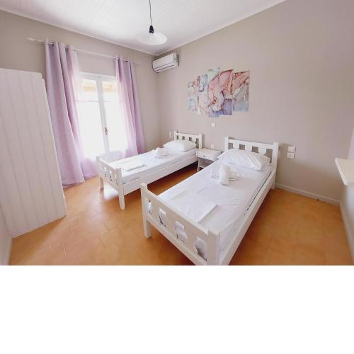 EVELINA APARTMENTS