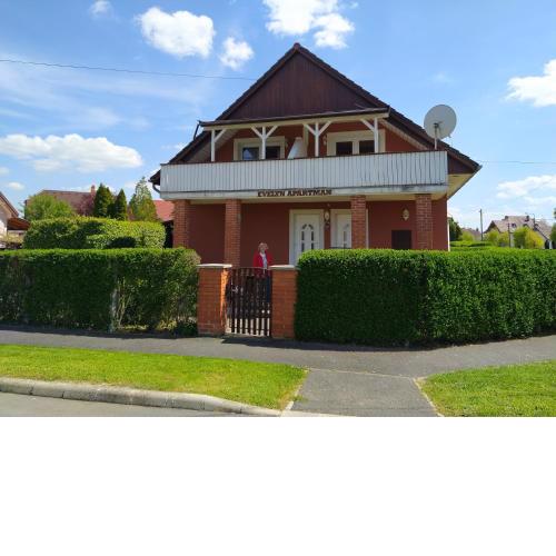 Evelyn Apartman