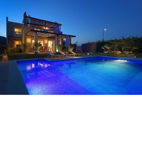 Evergreen Seaside Villa with private pool