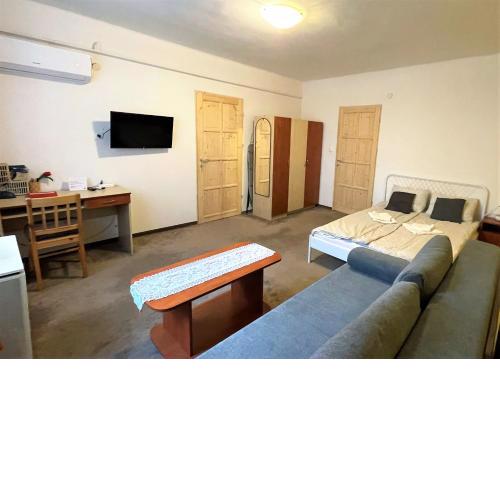 Évi Apartman