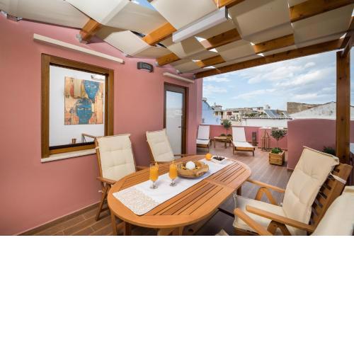 Evlimeni Suites