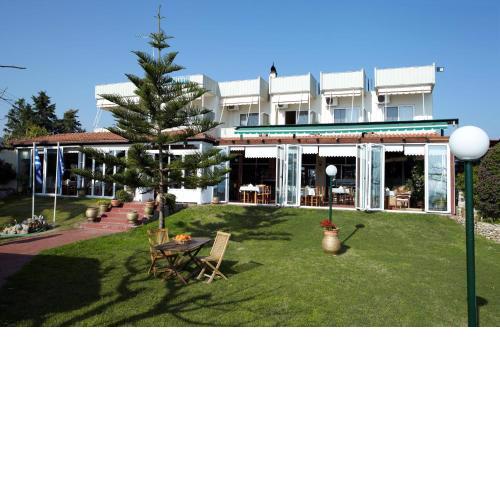 Evoikos beach & resort