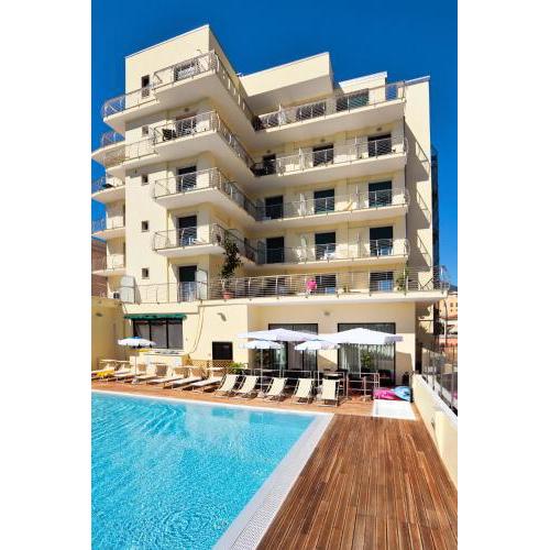 Excelsior Hotel E Appartamenti