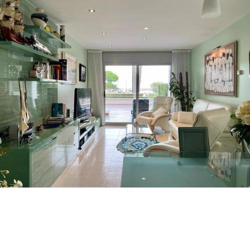 Exclusiva vivienda en la Costa Brava con jardín y piscina