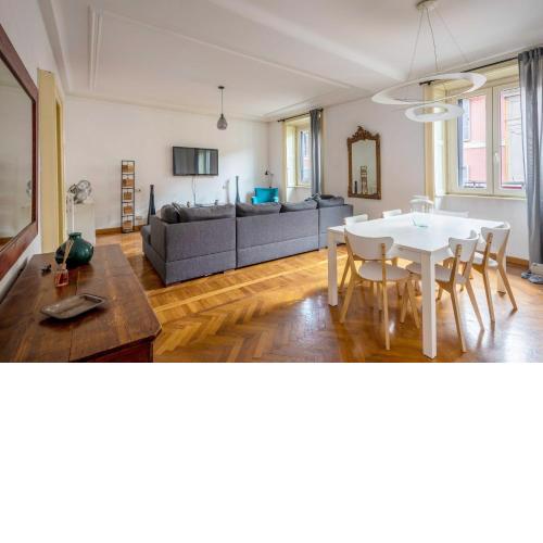 Exclusive 3 bedrooms apartment in Brera