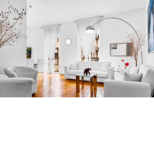 Exclusive 3 bedrooms apartment near Duomo
