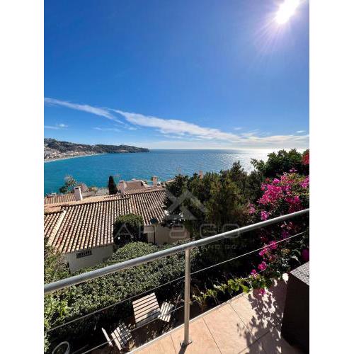 Exclusive Alhambra Chalet Bay Views