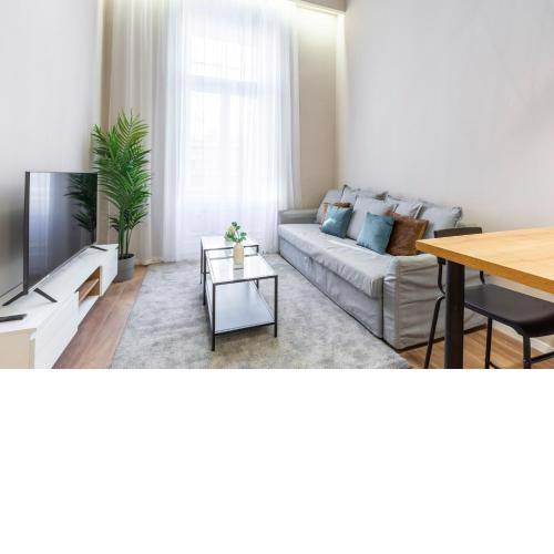 Exclusive Art Deco Residence in Center of Budapest