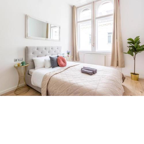 Exclusive Central Apartment next to the Fashion Street