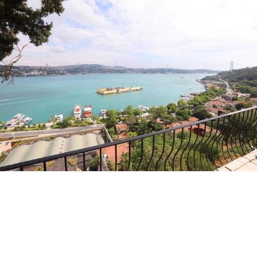 Exclusive Flat with Bosphorus View in Besiktas