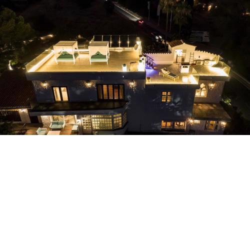 Exclusive Grand Luxurious Panoramic Seaviews Villa