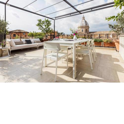 Exclusive Rooftop-DesignD Stays