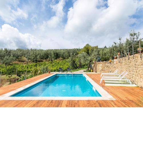 Exotic Holiday Home in Vinci with Swimming Pool