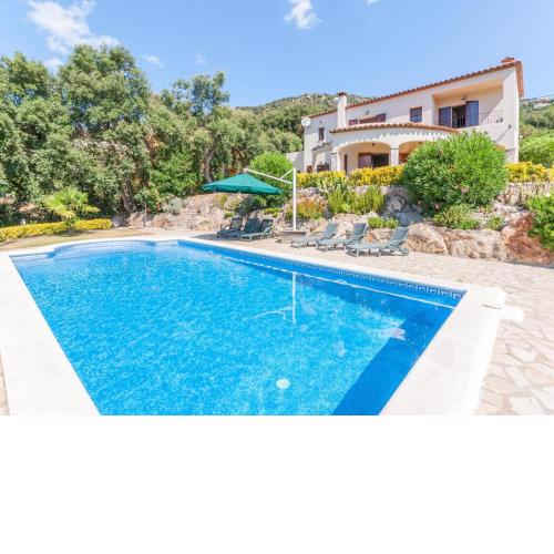 Exotic Villa in Calonge with Swimming Pool
