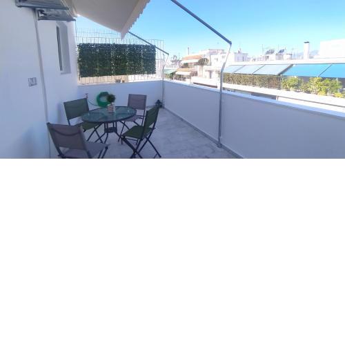 Experience a nice view appartment-heart of Athens