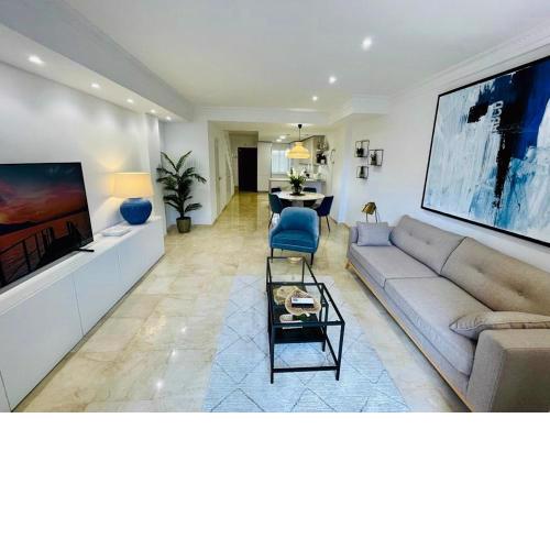 Exquisite NEW townhouse/Front Beach/2BEDR/2,5BATH