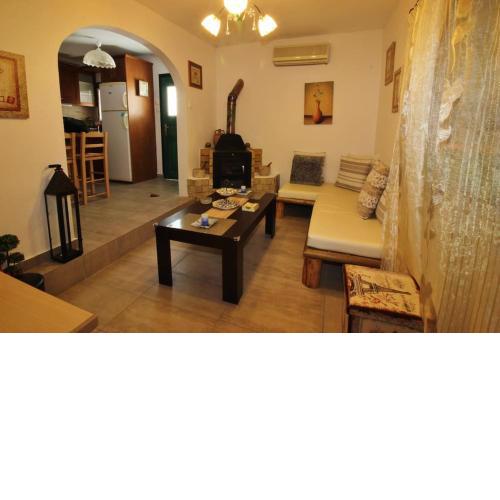 Eygenias House