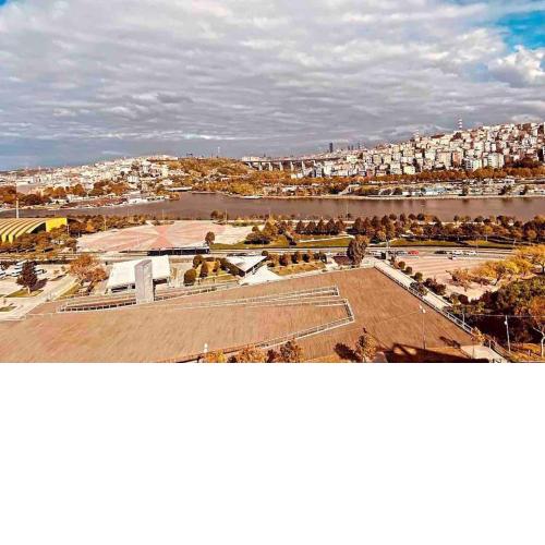 Eyüpsultan da eşsiz manzaralı modern çatı katı