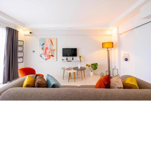 Ezgi's Suite With Terrace in The Heart of Marmaris