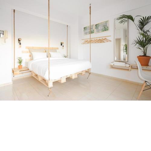 F & B Collection - Escape Avenue