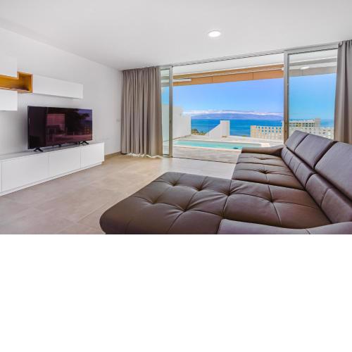 Fabuloso Bungalow con Vista Panorámica y Piscina Privada.