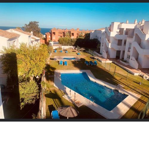 Fabulous Apartment Princesa Kristina sea views & pool views in Duquesa, Manilva