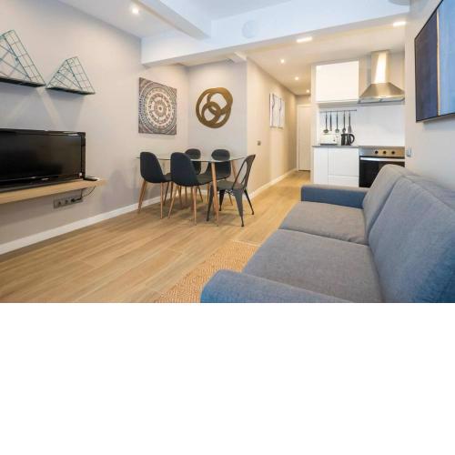 Fabulous Attic in Sant Andreu nice terrace wifi