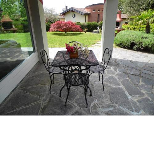 Fabulous Villa in Barasso near Lake