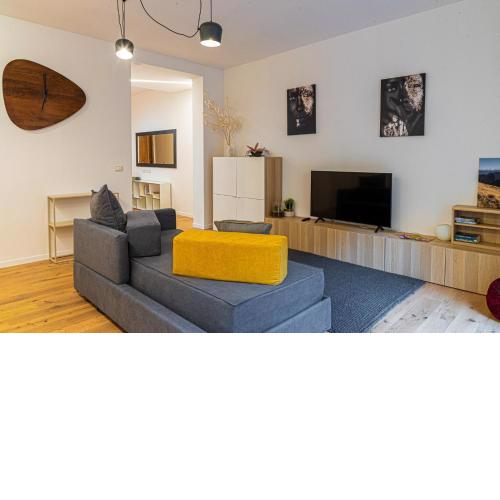 Faces Apartment
