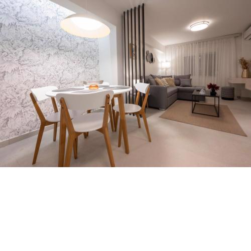 Faedra Cozy Apartment @ Athens Megaron