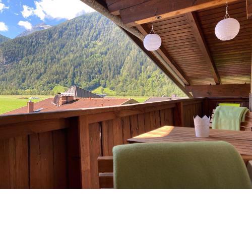 Familien-Apartment mit Balkon und Bergblick