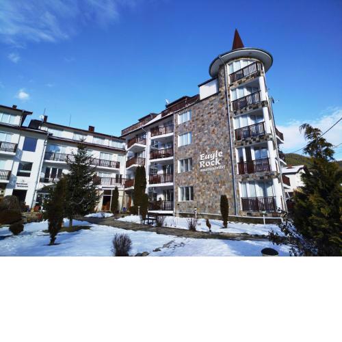 Family Apartment with mountain view