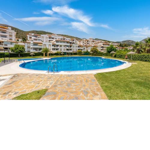 FAMILY Benalmarina Costa del sol Piscina y parking incluido