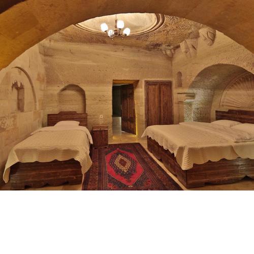 Family Cave Suite Hotel
