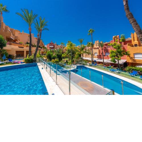 Family Exclusiv Townhouse Puerto Banus