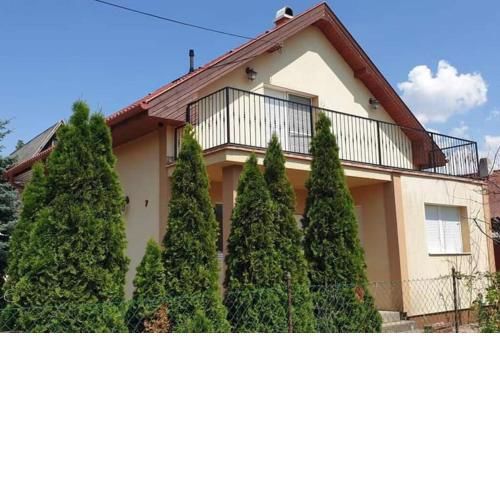 Family friendly summer house near Lake Velencei