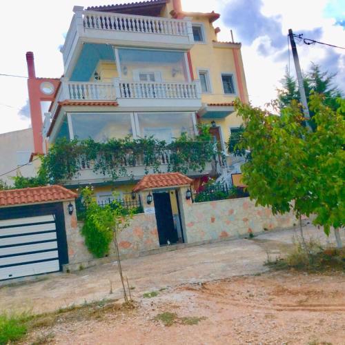Family holidays, near Athens, airport, port and sea