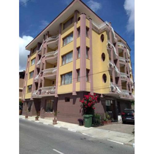 Family Hotel Denica