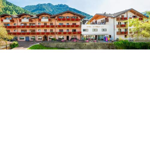 Family Hotel La Perla