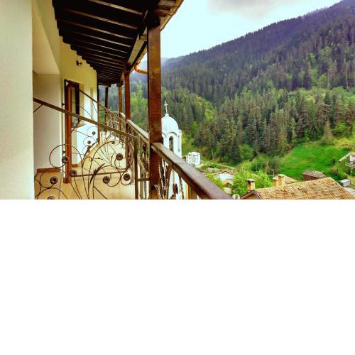 Family hotel Valchanovata Kashta