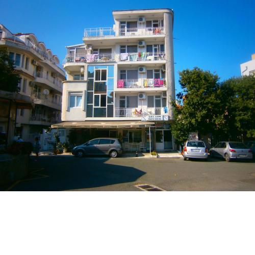 Family Hotel White House