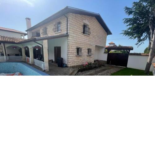Family House FreeДом