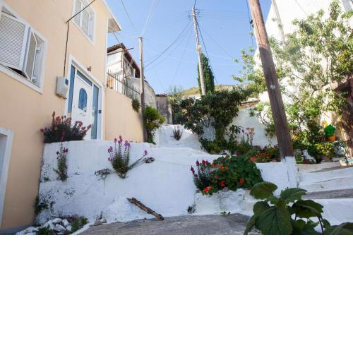 Family House in Lakones