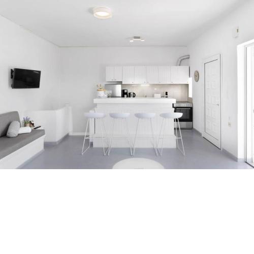 Family Maisonette with pool #3