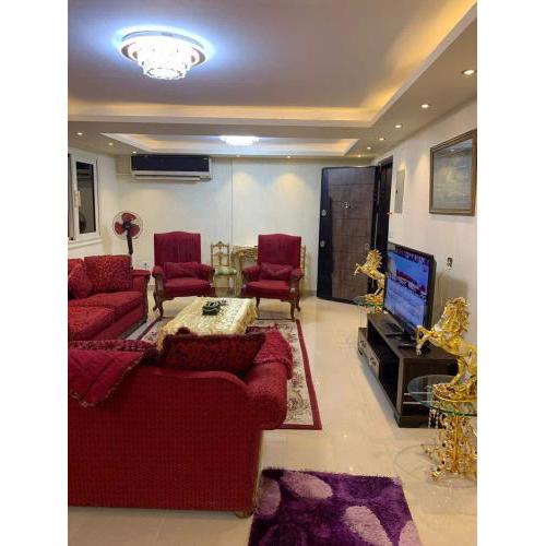 FAMILY ONLY luxury apartment
